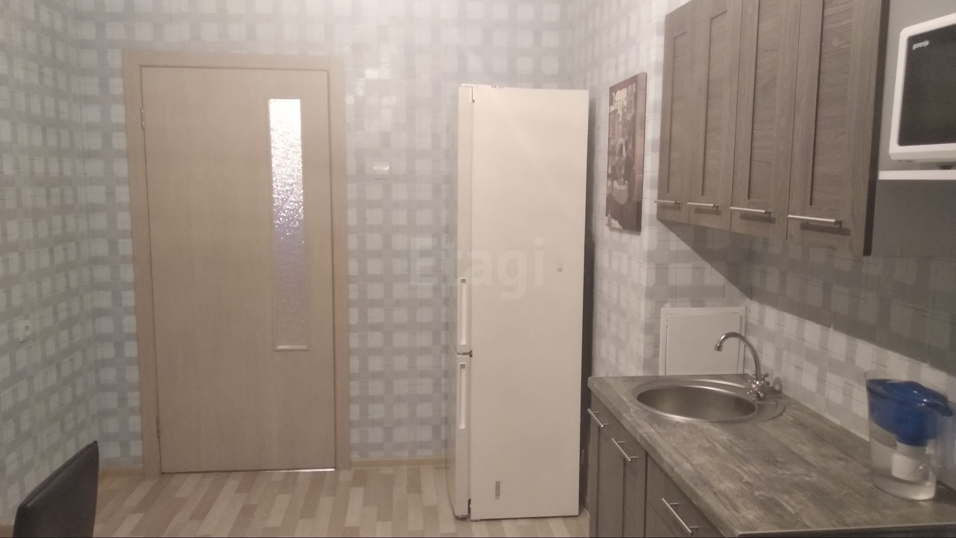 Продажа 2-комнатной квартиры, Красноярск, Апрельская, 5а Продажа 2-комнатной квартиры, Красноярск, Апрельская, 5а