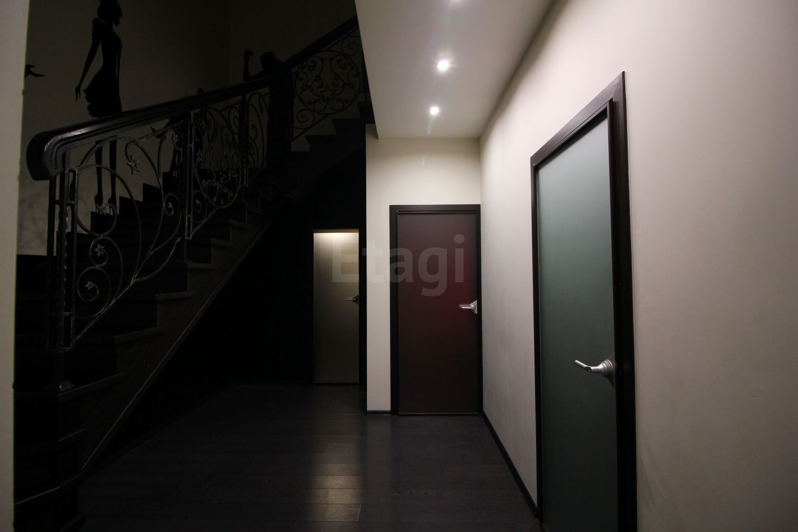 Продажа 5-комнатной квартиры, Красноярск, Ады Лебедевой, 18 Продажа 5-комнатной квартиры, Красноярск, Ады Лебедевой, 18