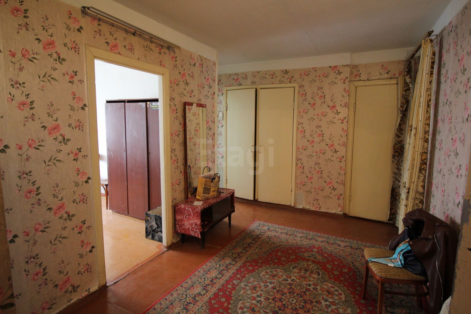 Продажа 3-комнатной квартиры, Красноярск, Металлургов пр-т, 10 Продажа 3-комнатной квартиры, Красноярск, Металлургов пр-т, 10