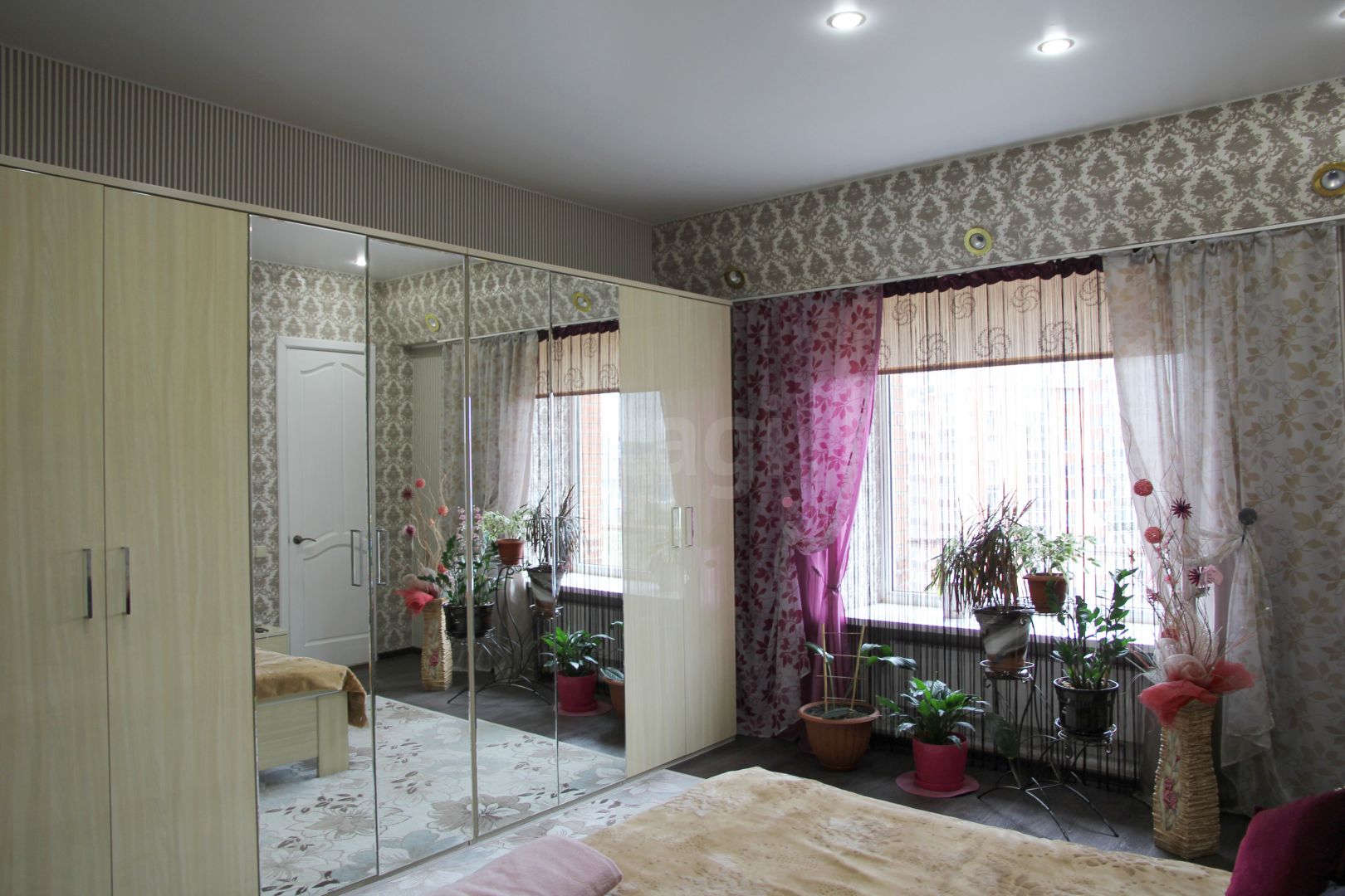 Продажа 4-комнатной квартиры, Красноярск, 78 Добровольческой бригады, 14а Продажа 4-комнатной квартиры, Красноярск, 78 Добровольческой бригады, 14а