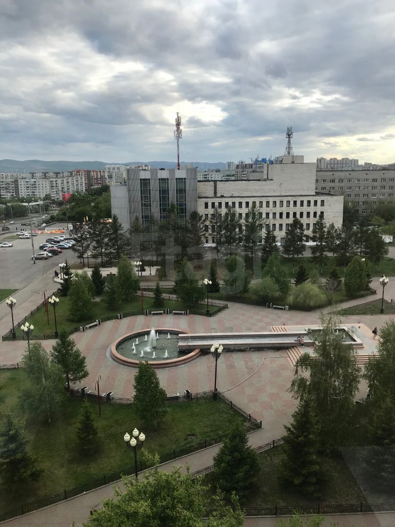 Продажа 4-комнатной квартиры, Красноярск, Металлургов пр-т, 18 Продажа 4-комнатной квартиры, Красноярск, Металлургов пр-т, 18