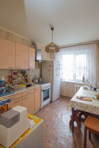Продажа 3-комн. квартиры, г. Калуга, Степана Разина 97 к 2